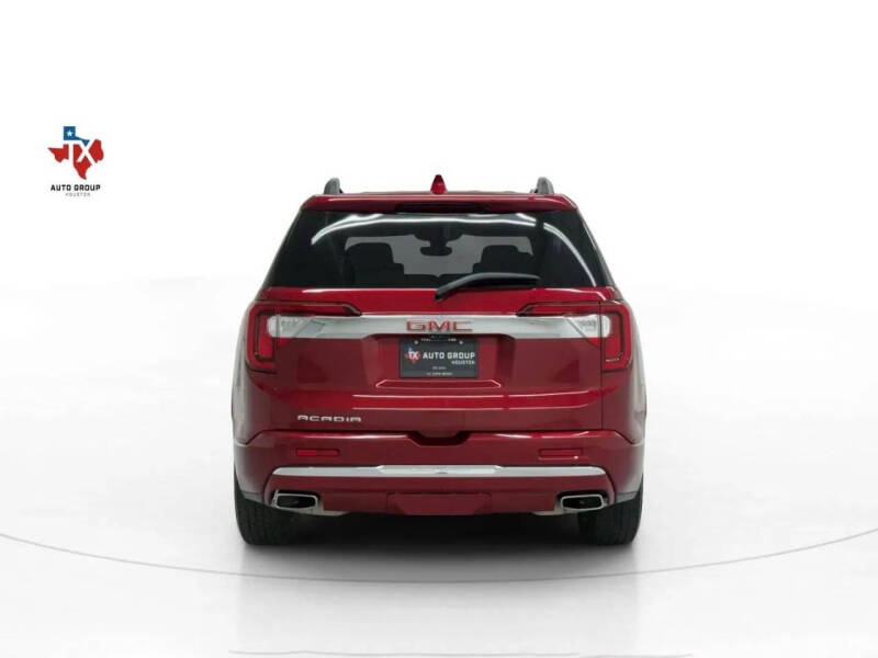 2023 GMC Acadia Denali