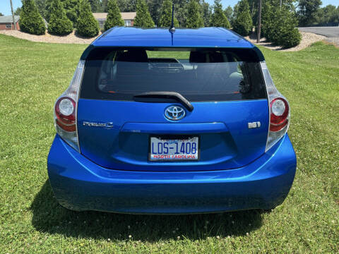 2013 Toyota Prius c Two