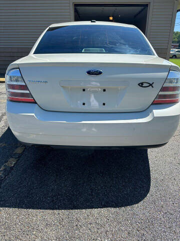 2009 Ford Taurus SE