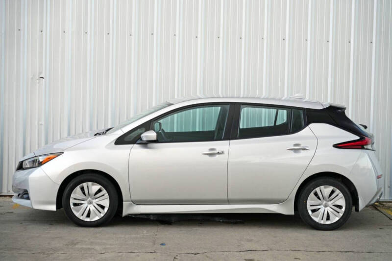 2025 Nissan LEAF S