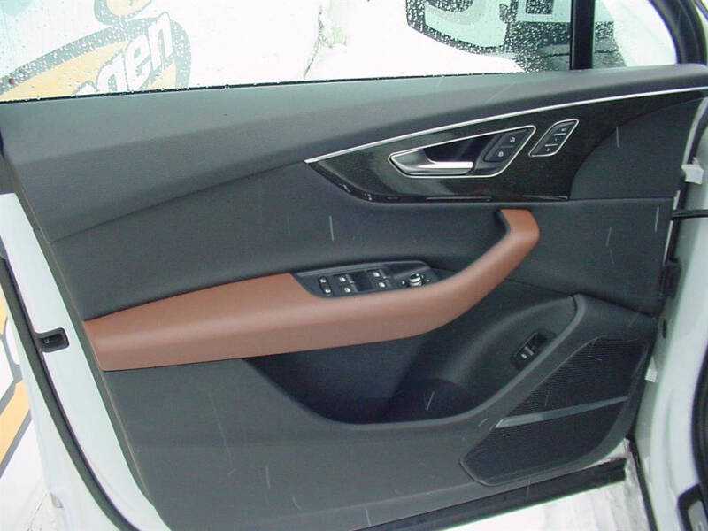 2021 Audi Q7 quattro Premium Plus 55 TFSI