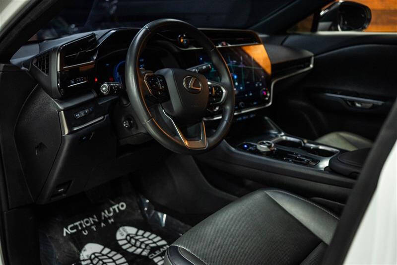 2024 Lexus RZ 300e