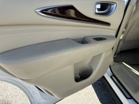 2013 Infiniti JX35