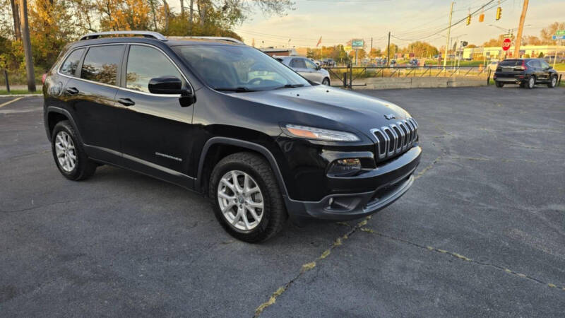 2017 Jeep Cherokee Latitude photo 4