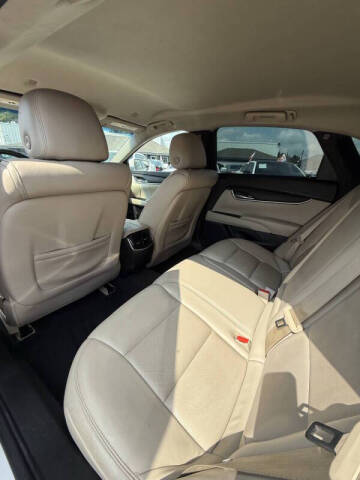 2019 Cadillac XTS Standard