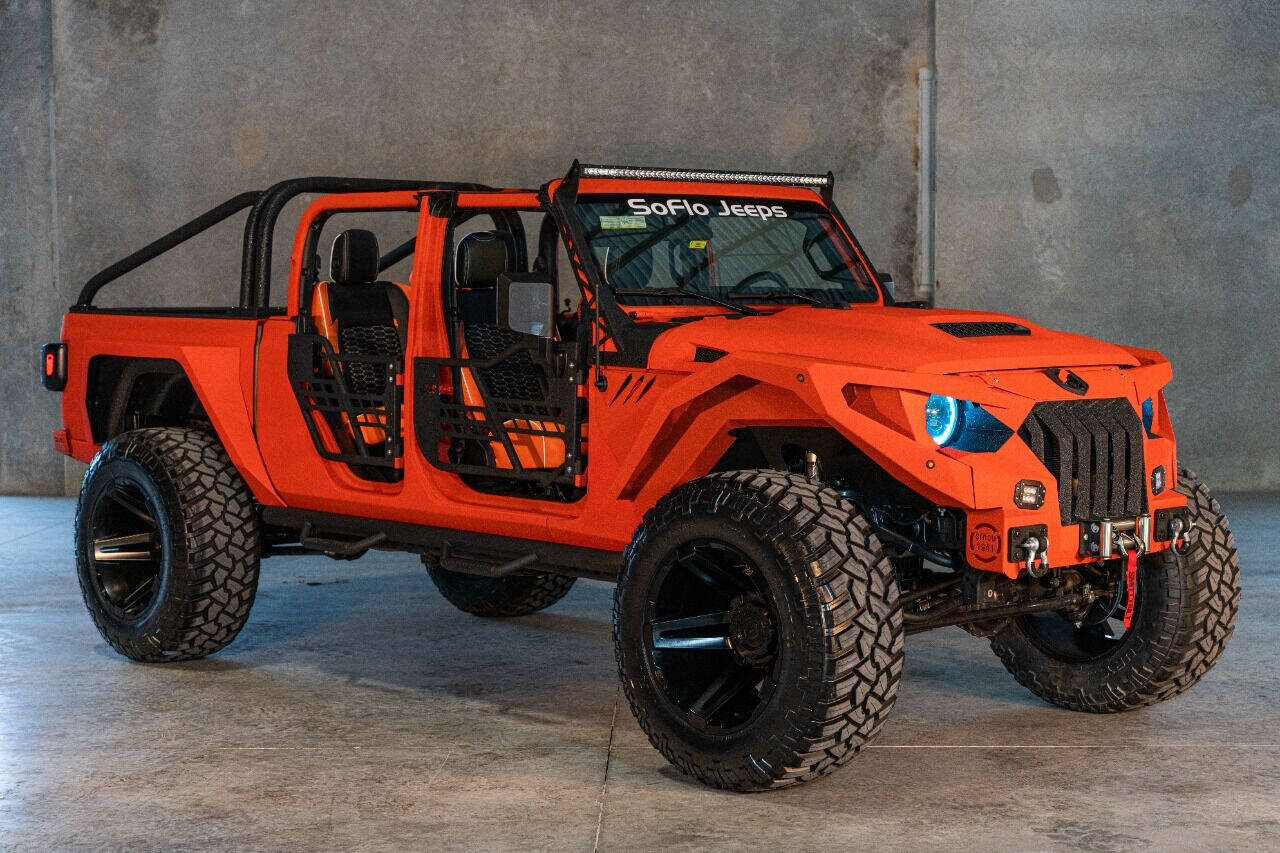 2023 JEEP Gladiator Pickup - $77,999