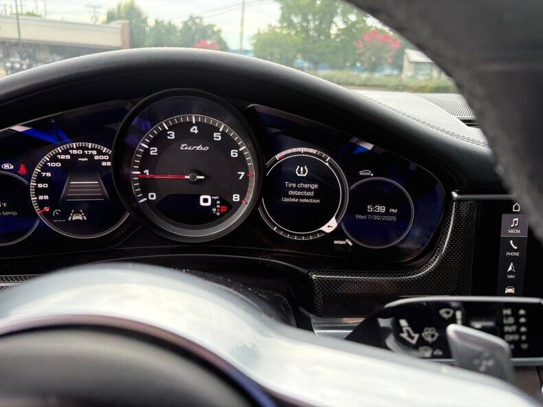 2017 Porsche Panamera