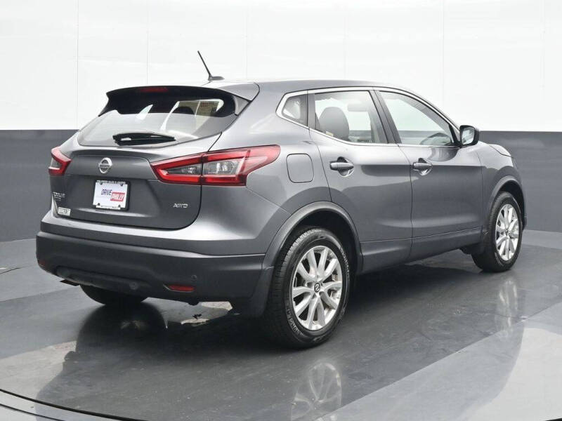 2022 Nissan Rogue Sport S