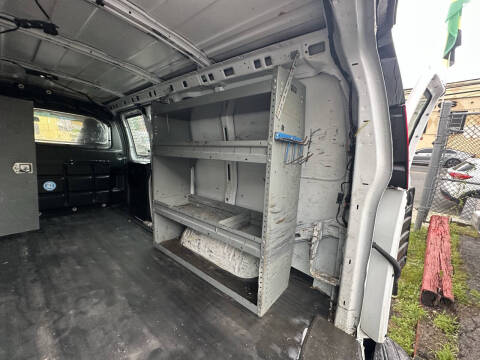2017 Chevrolet Express 2500