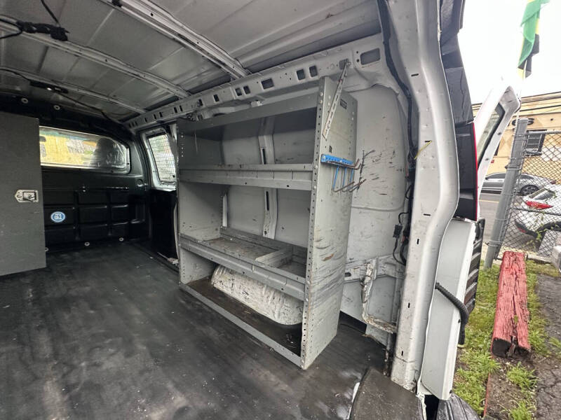 2017 Chevrolet Express 2500