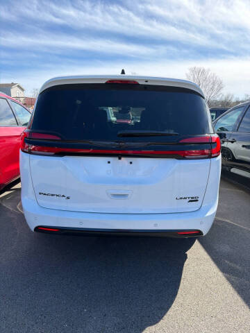 2026 Chrysler Pacifica Limited