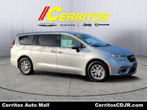 2023 Chrysler Pacifica Touring L