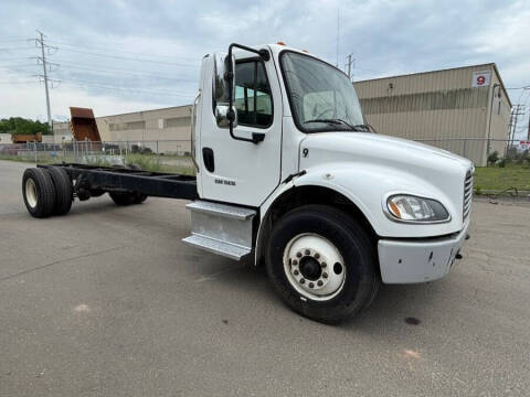 2020 Freightliner M2 106