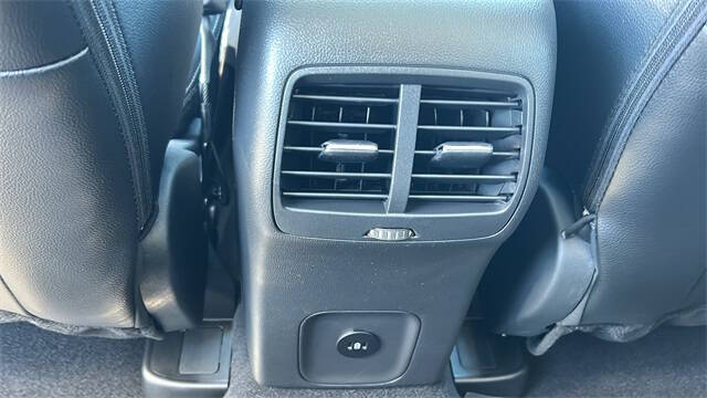 2025 Ford Escape Hybrid Platinum