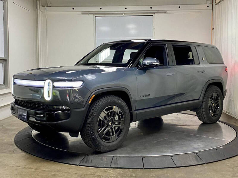 2025 Rivian R1S