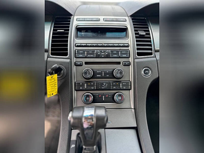 2011 Ford Taurus SEL