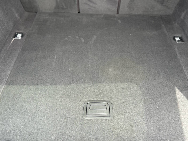 2019 Audi e-tron quattro Premium Plus