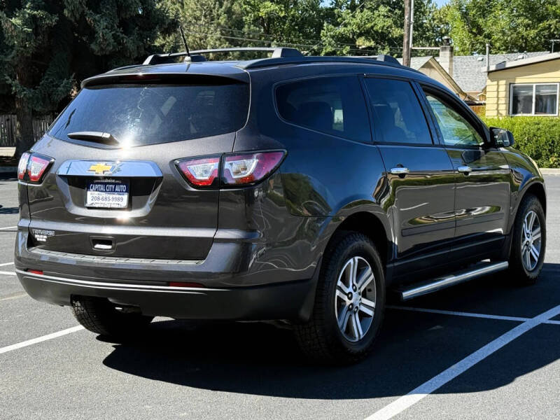 2017 Chevrolet Traverse LS