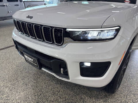 2022 Jeep Grand Cherokee Overland