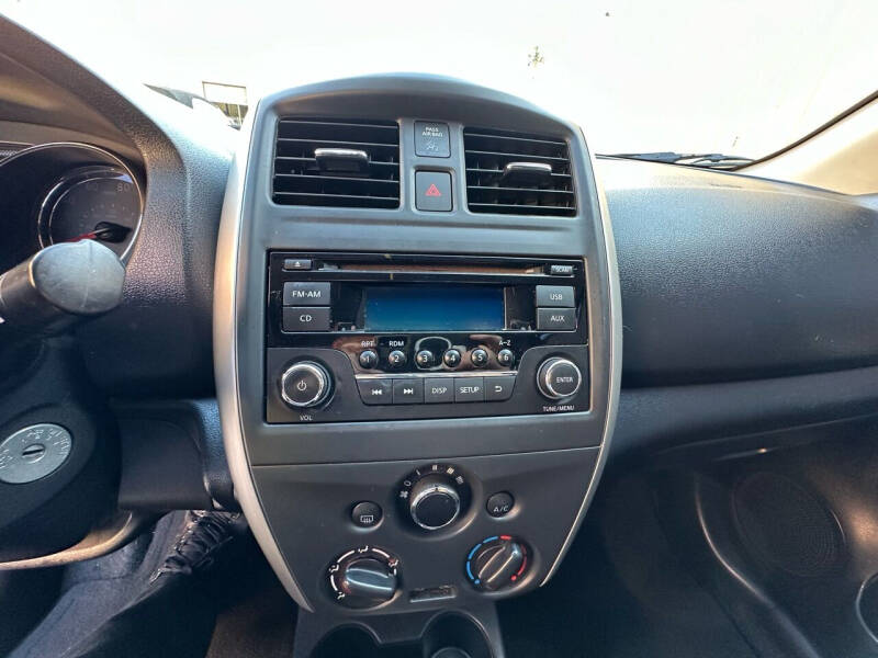 2018 Nissan Versa SV