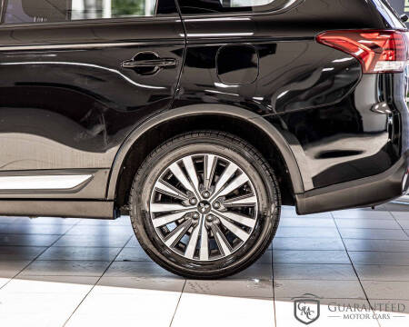 2020 Mitsubishi Outlander ES