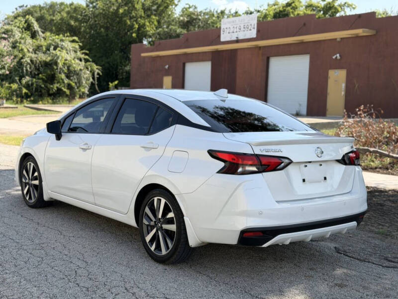 2020 Nissan Versa SR