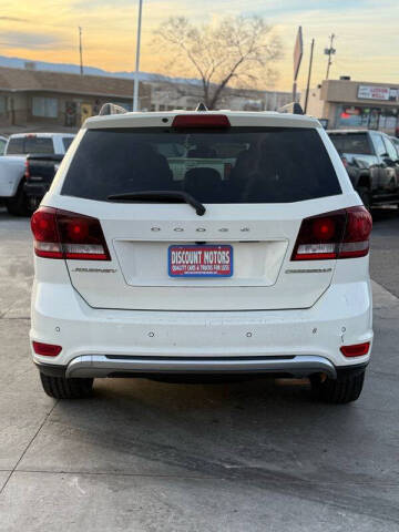 2020 Dodge Journey Crossroad