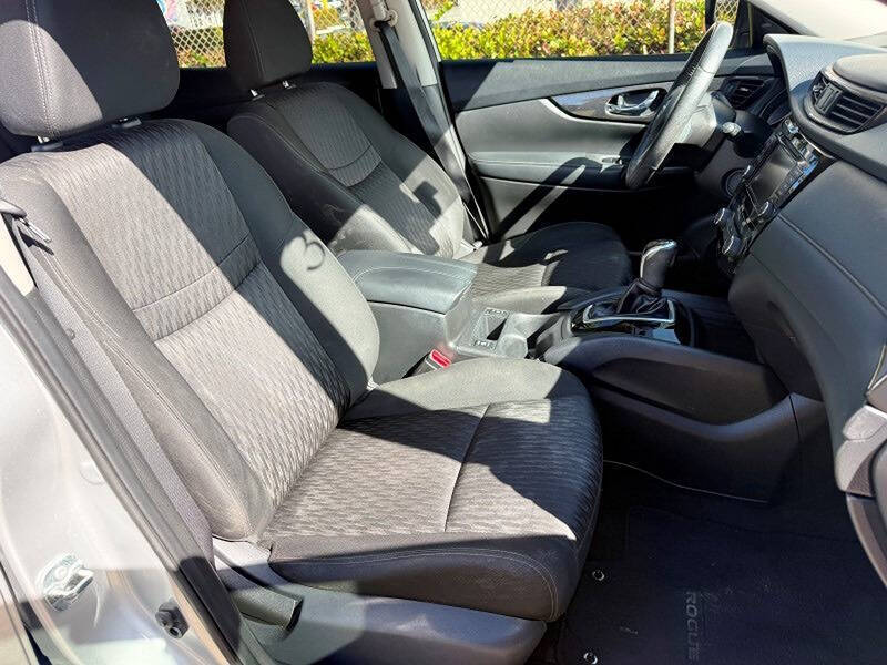 2019 Nissan Rogue - $9,990