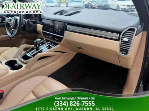 2023 Porsche Cayenne Platinum Edition