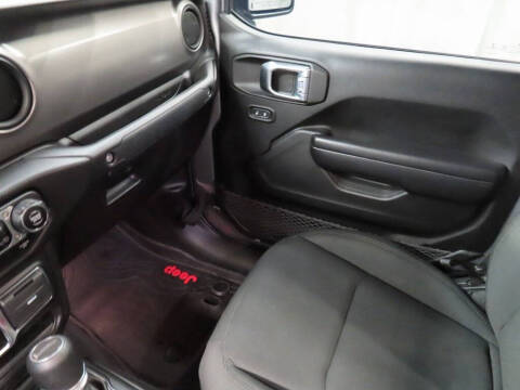 2021 Jeep Gladiator Sport