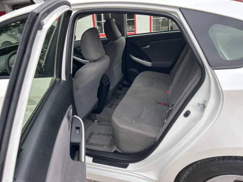 2015 Toyota Prius Two