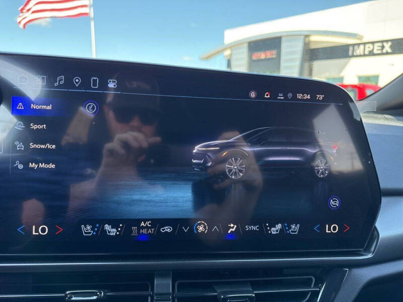 2025 Chevrolet Equinox EV RS