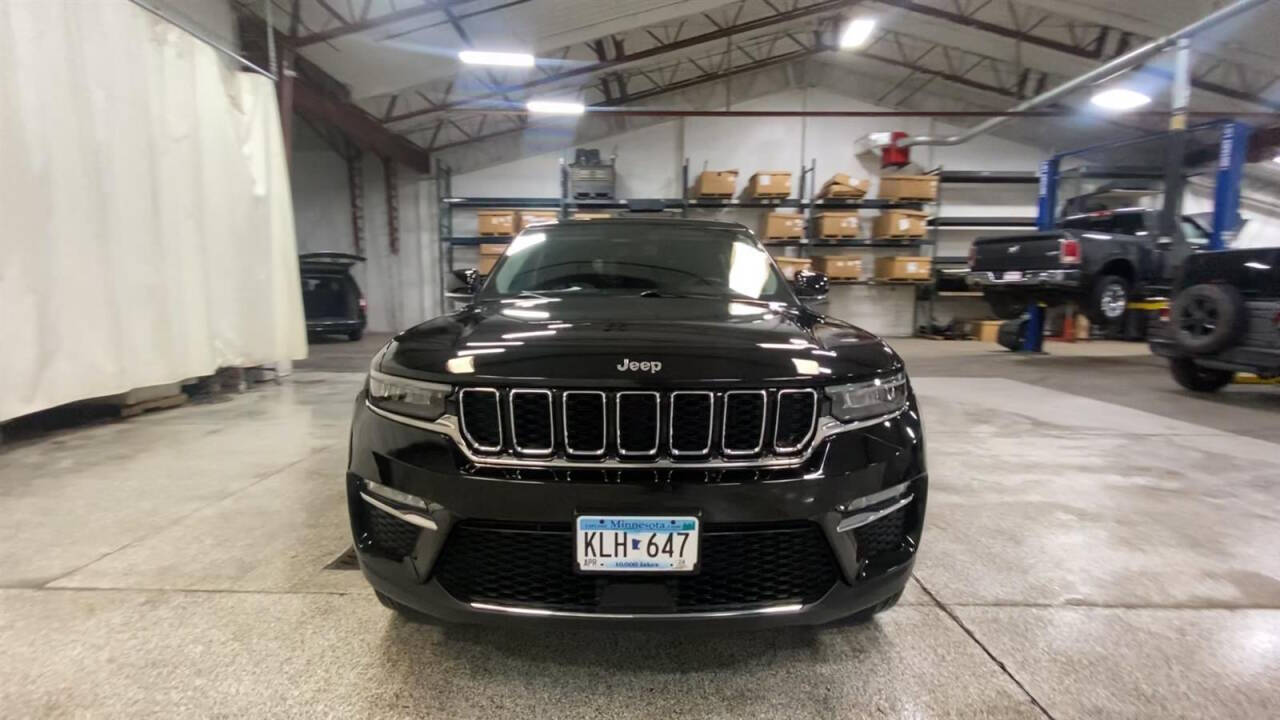 2022 Jeep Grand Cherokee for sale at Victoria Auto Sales in Victoria, MN