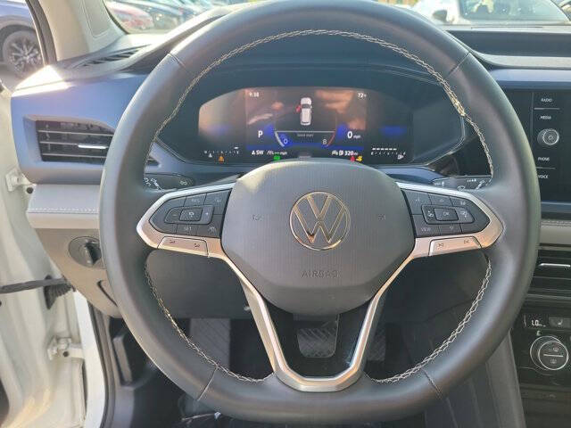 2024 Volkswagen Taos SE