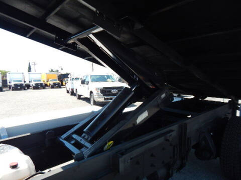 2016 Freightliner M2 106