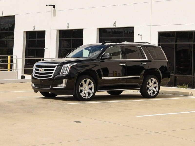 2017 Cadillac Escalade Luxury