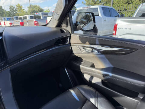 2017 Cadillac Escalade Platinum