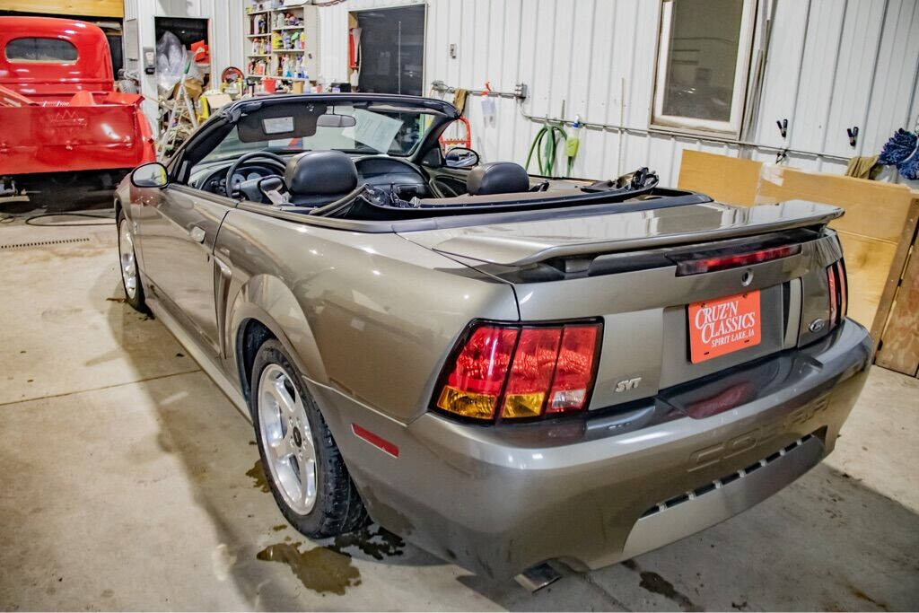 2001 Ford Mustang SVT Cobra 54