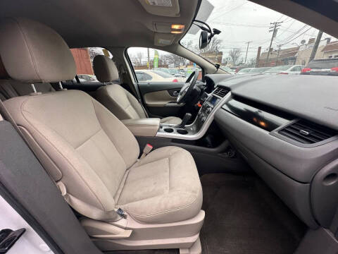 2014 Ford Edge SE
