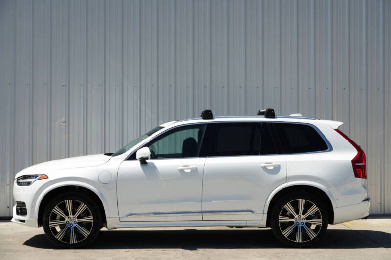 2023 Volvo XC90 Recharge T8 Ultimate Bright Theme 6P
