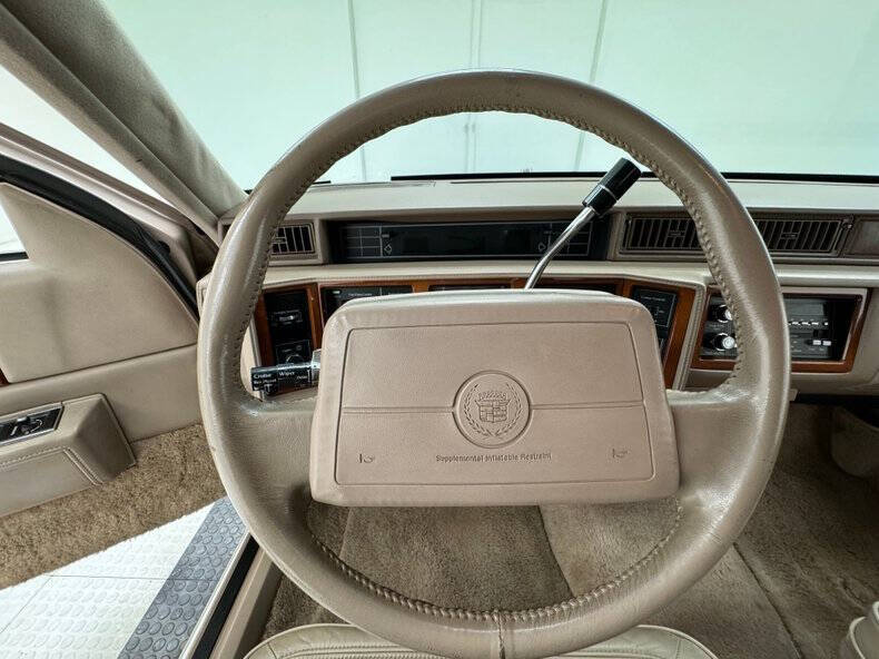 1990 Cadillac Fleetwood