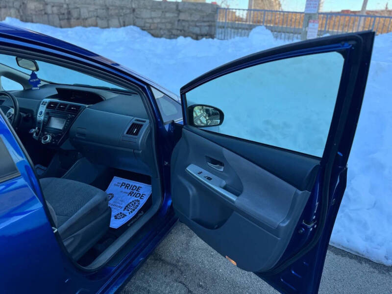 2012 Toyota Prius v