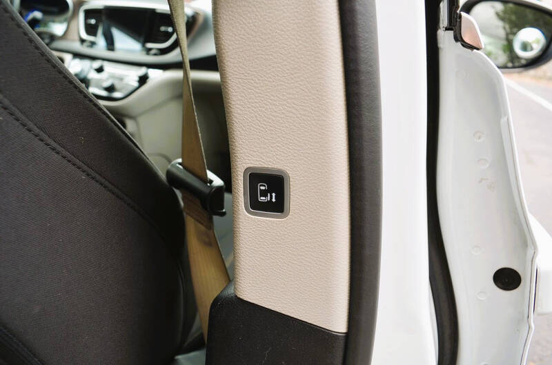 2017 Chrysler Pacifica Touring