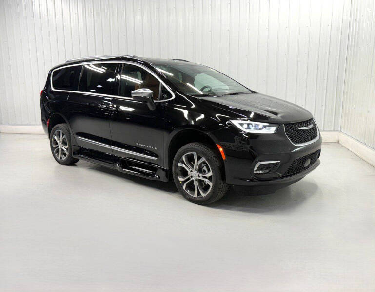 2026 Chrysler Pacifica Pinnacle