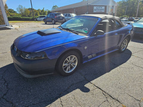 2003 Ford Mustang Deluxe