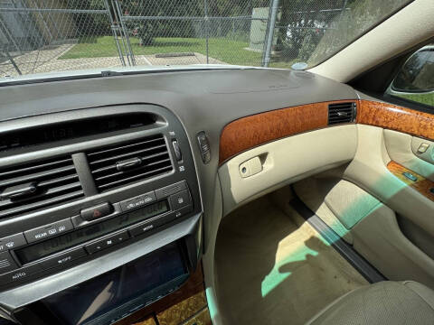 2004 Lexus LS 430