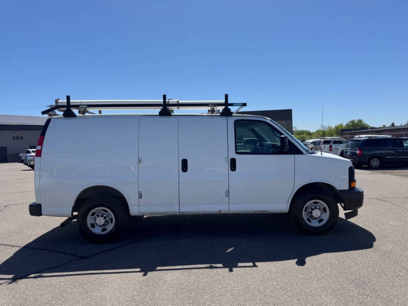 2017 Chevrolet Express 2500