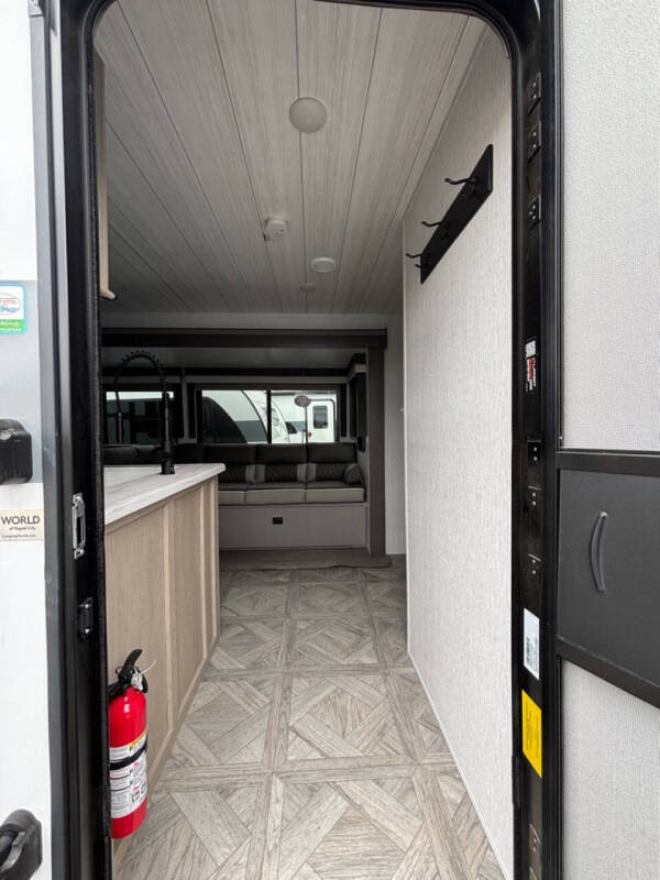 2024 Forest River SALEM 29VBUDX