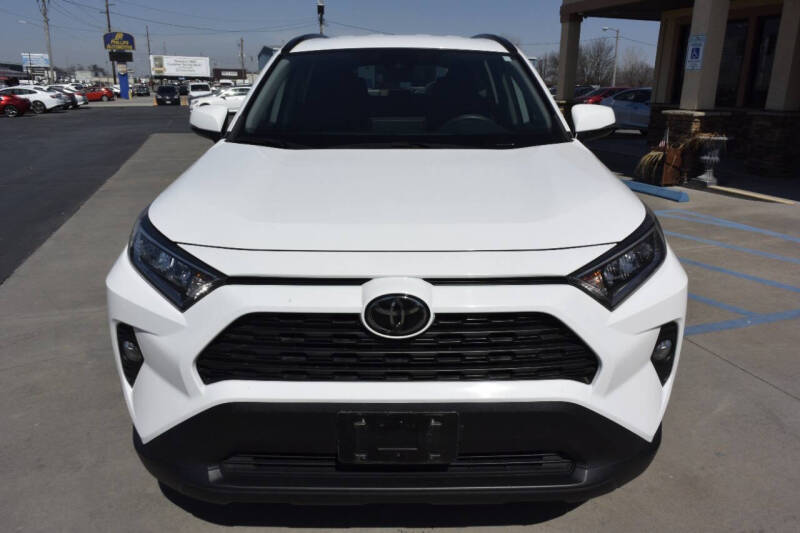 2020 Toyota RAV4 XLE