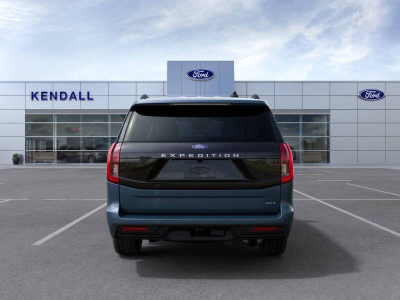 2027 Ford Expedition MAX Active